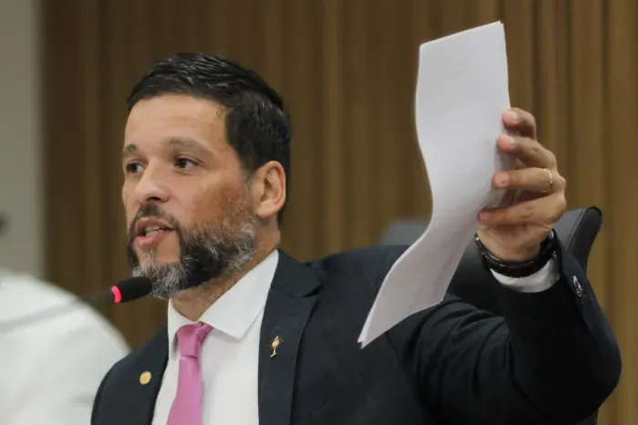 URGENTE CPI NA SAÚDE - Secretário de Saúde não convence deputados e Comissão Parlamentar de Inquérito pode ser instaurada em Rondônia 
